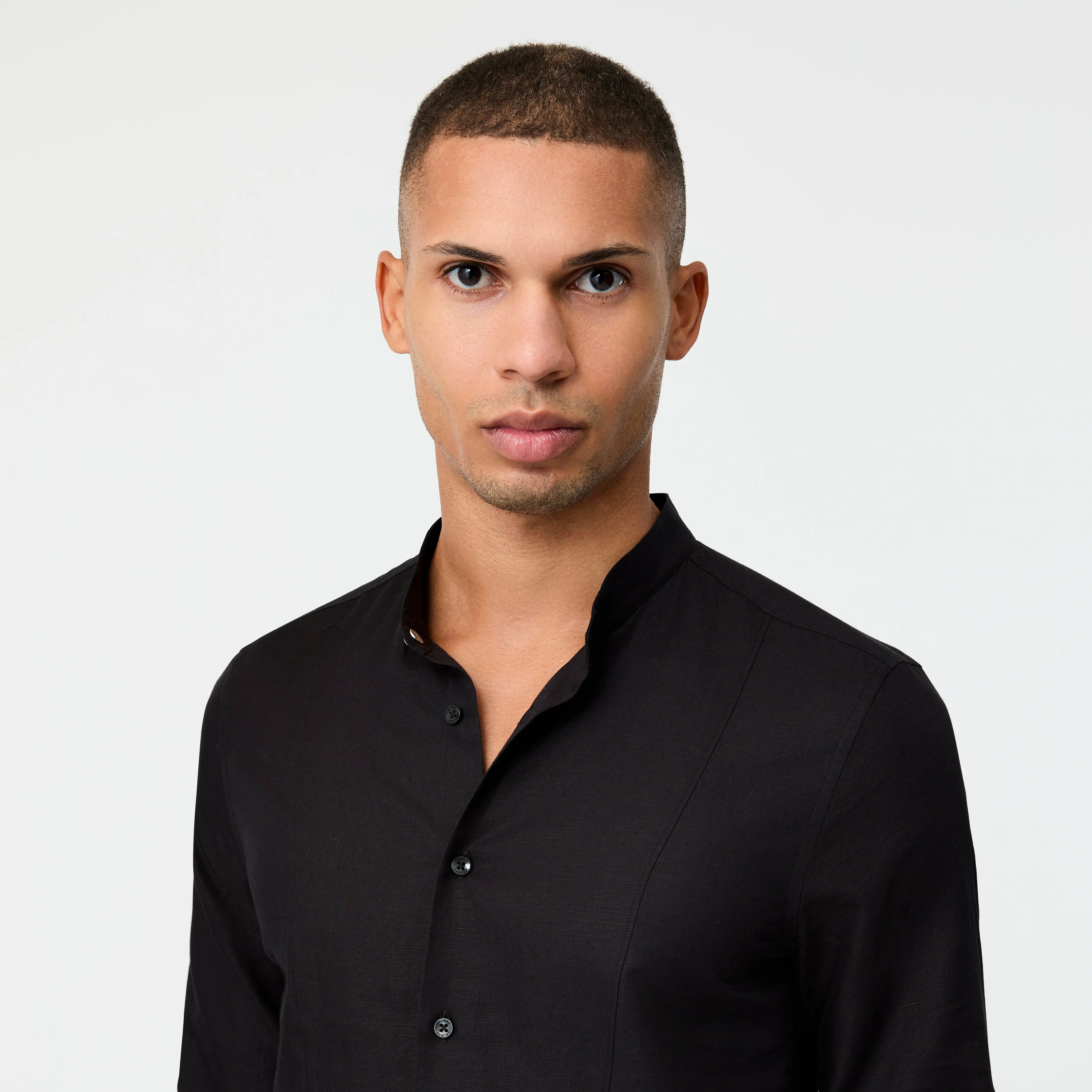 Tailored-Fit Cotton Linen Stand Collar Shirt Black
