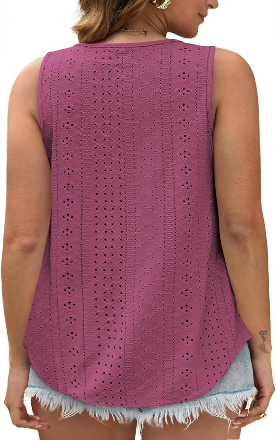 VISLILY Women's-Plus-Size-Summer-Tank-Tops Lace Trim Deep V Neck Shirts Cute Sleeveless Tunics Trendy Eyelet Blouses XL-5XL